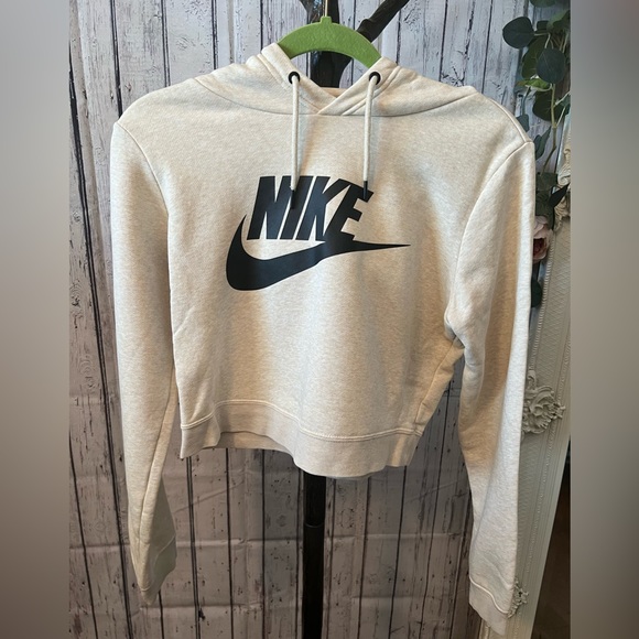 Nike Womens Cropped Hoodie - Picture 2 of 9